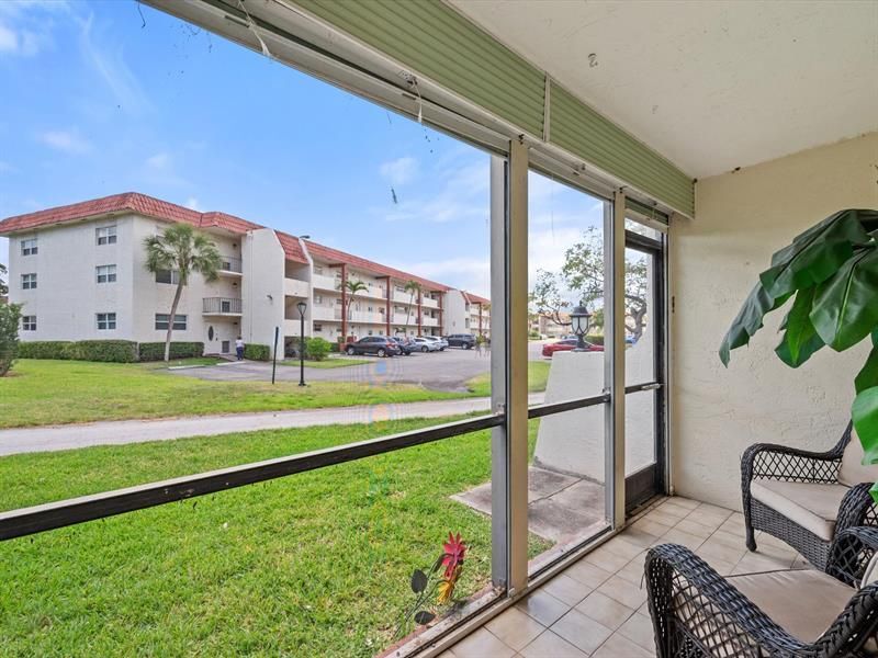 311 S Hollybrook Drive, Unit 104, Pembroke Pines, FL 33025 Photo