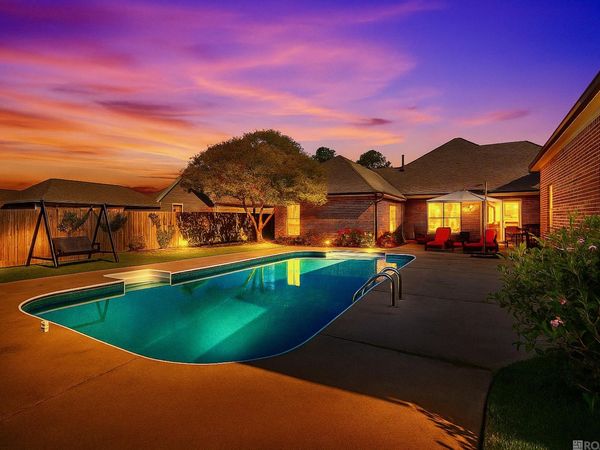 8788 Wyeth Dr, Denham Springs, LA 70706