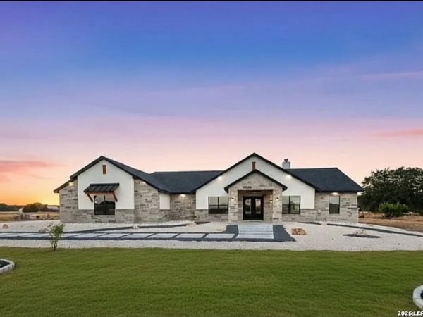 344 Buckskin Trail, Bandera, TX 78003