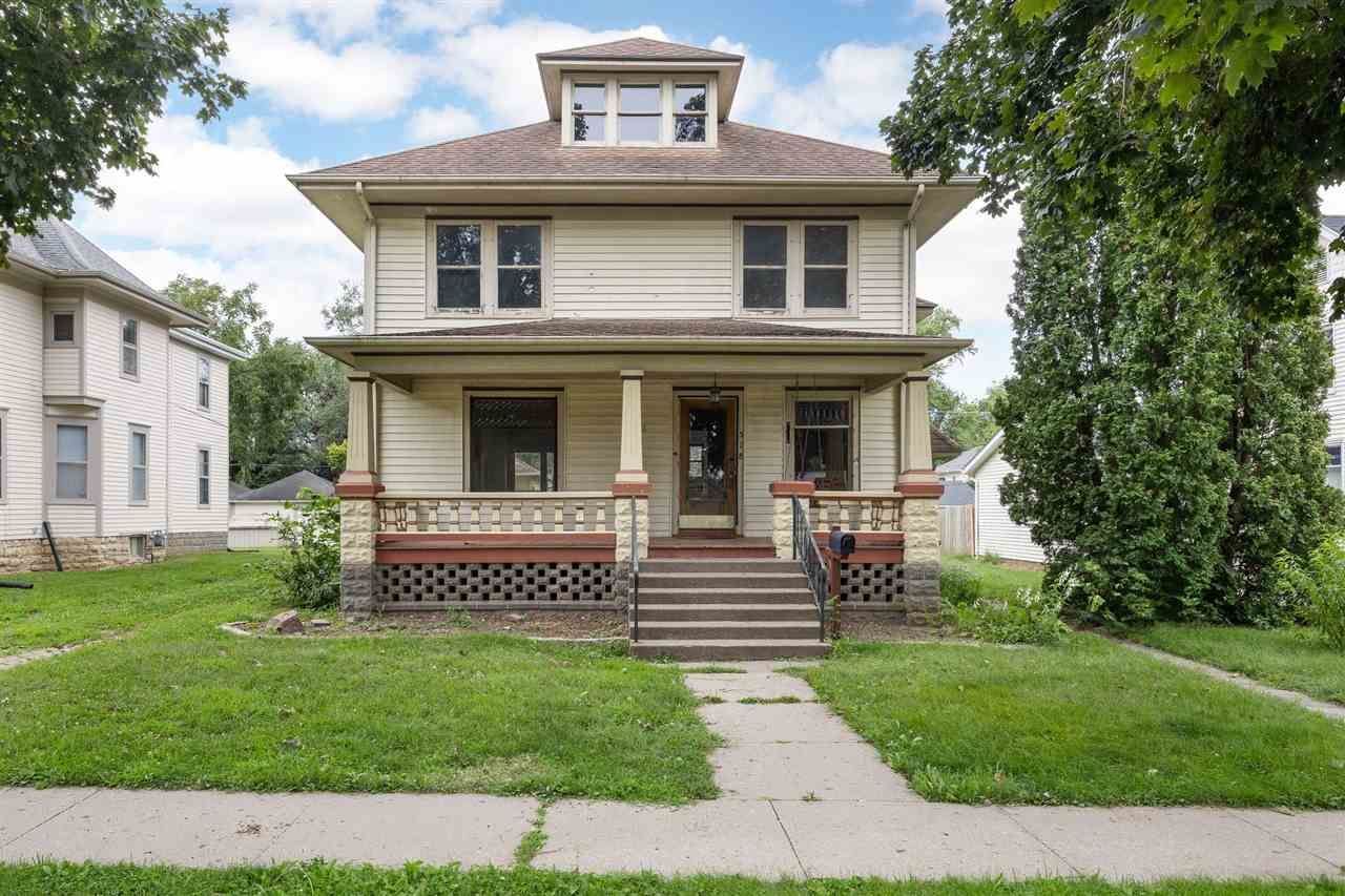 518 E 4th St, West Liberty, IA 52776 Main Photo