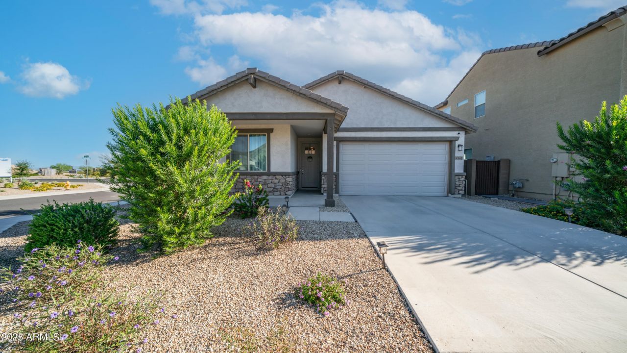 4548 W Charlie Drive, San Tan Valley, AZ 85144