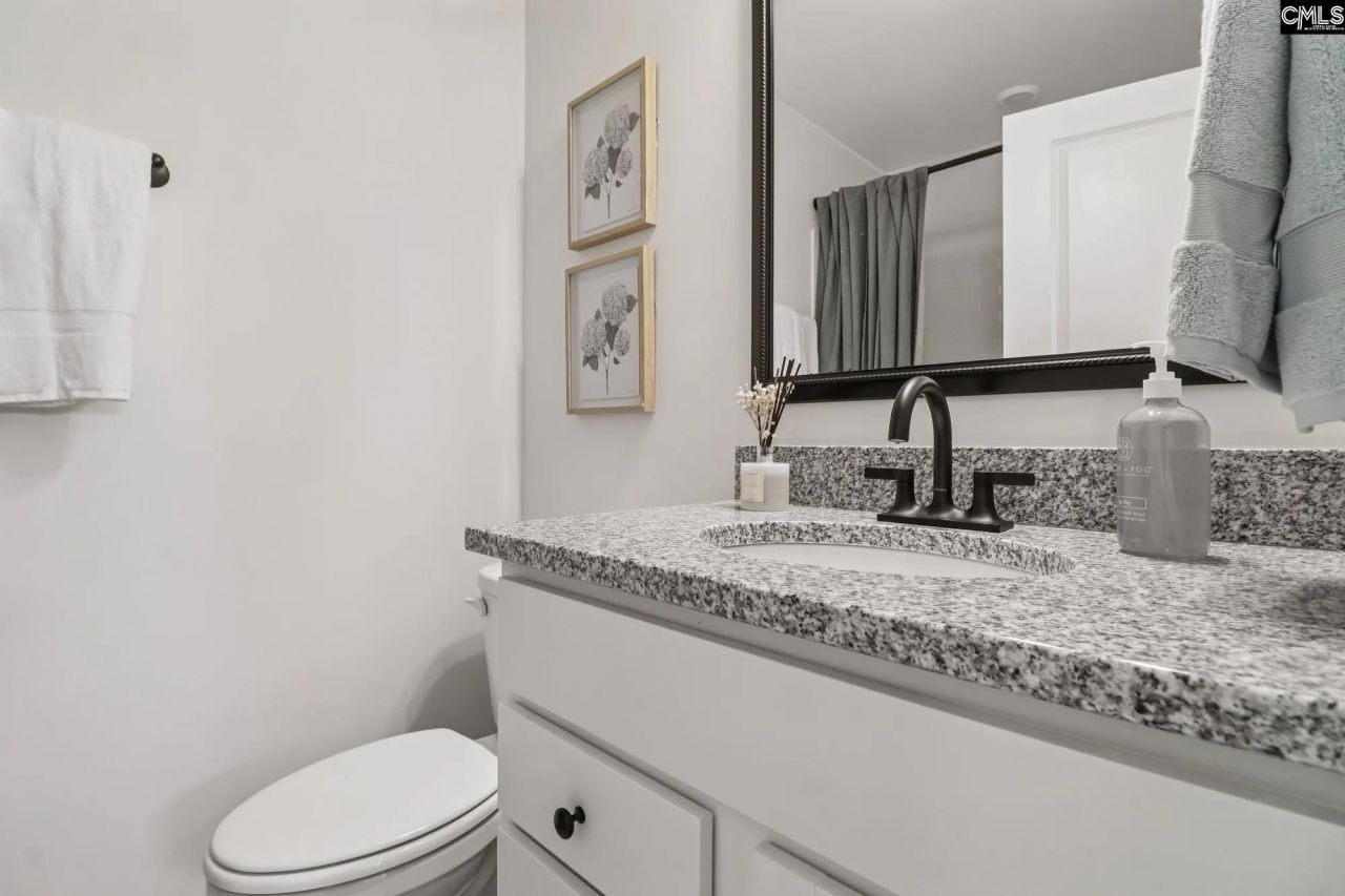 2006 Armada Road Photo 10