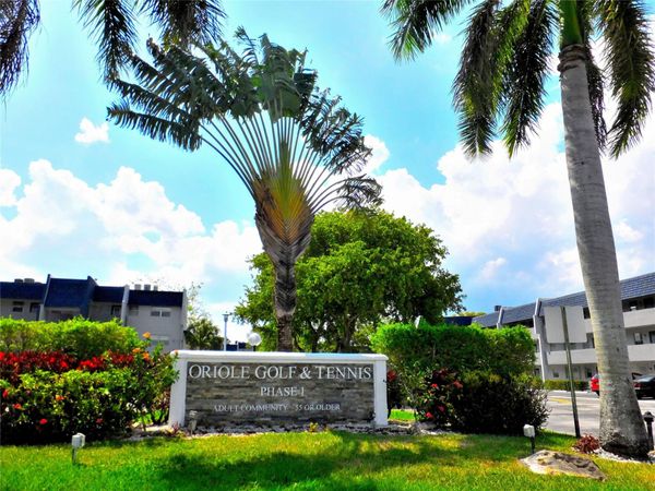 7807 Golf Circle Drive, Unit 306, Margate, FL 33063