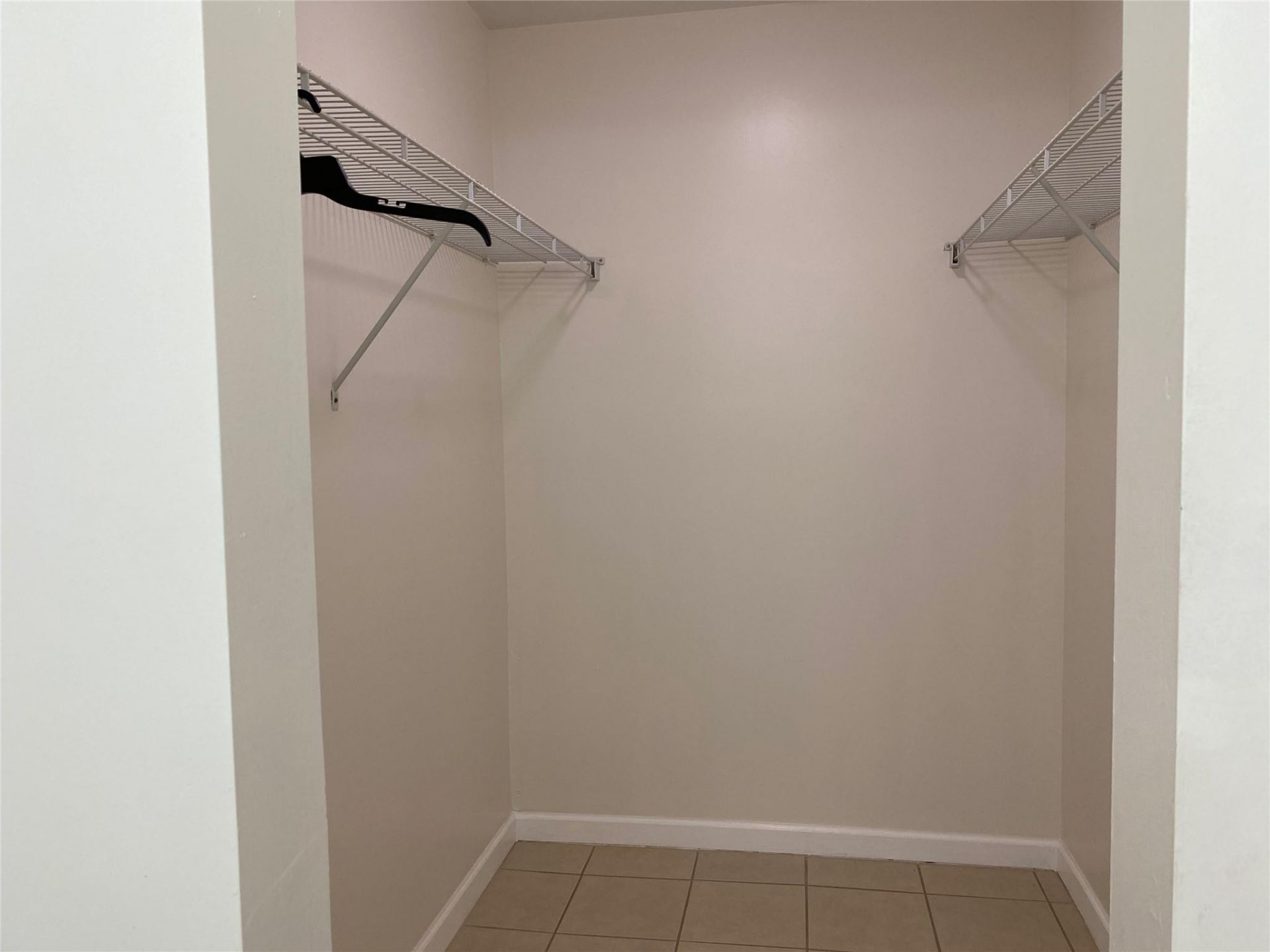 7807 Golf Circle Drive, Unit 306, Margate, FL 33063 Photo