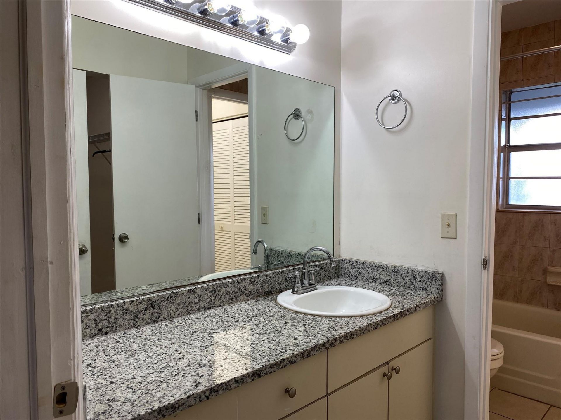 7807 Golf Circle Drive, Unit 306, Margate, FL 33063 Photo