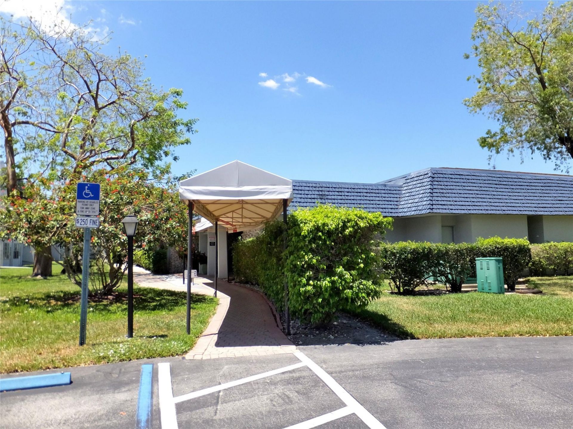 7807 Golf Circle Drive, Unit 306, Margate, FL 33063 Photo