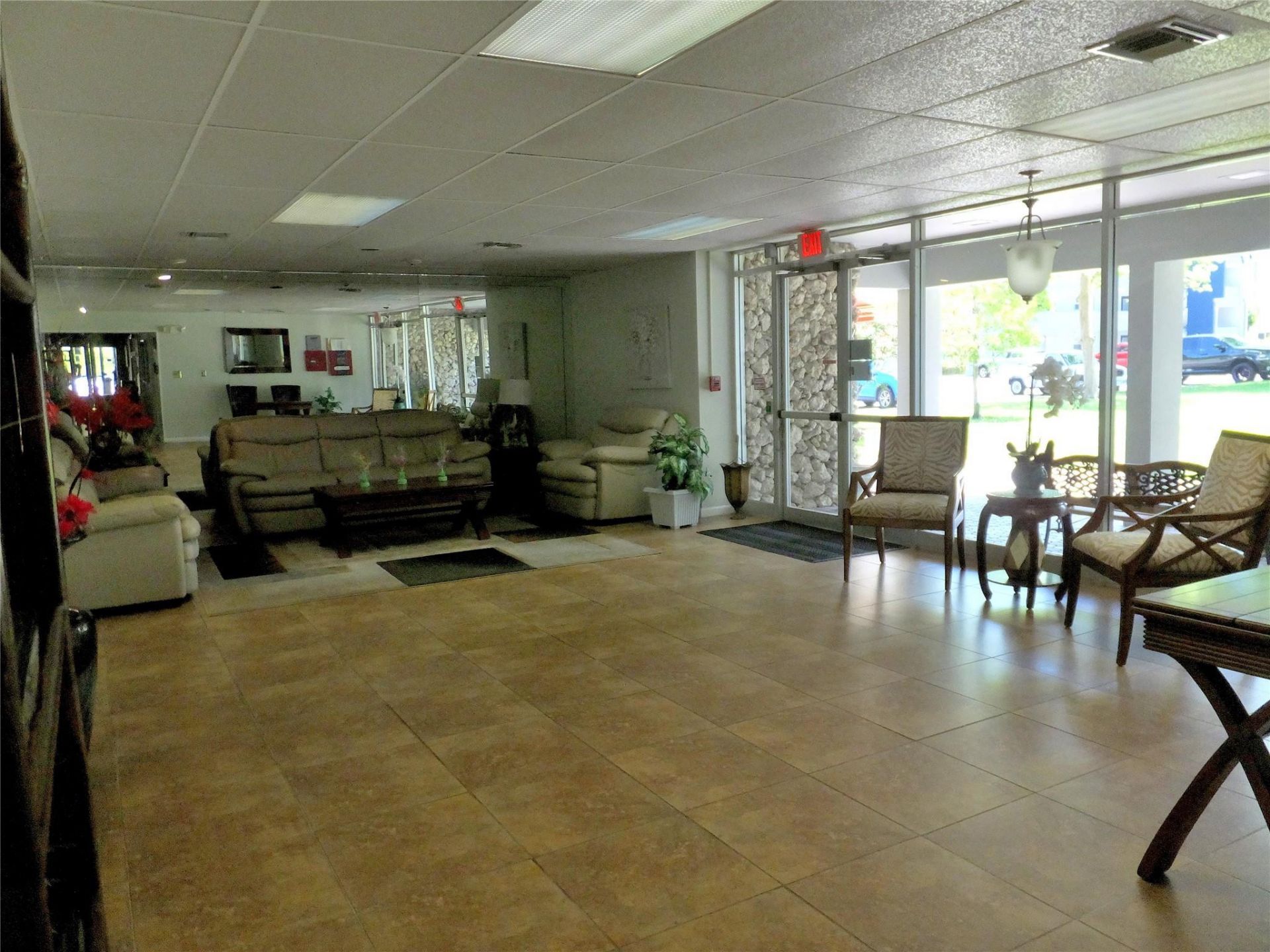 7807 Golf Circle Drive, Unit 306, Margate, FL 33063 Photo