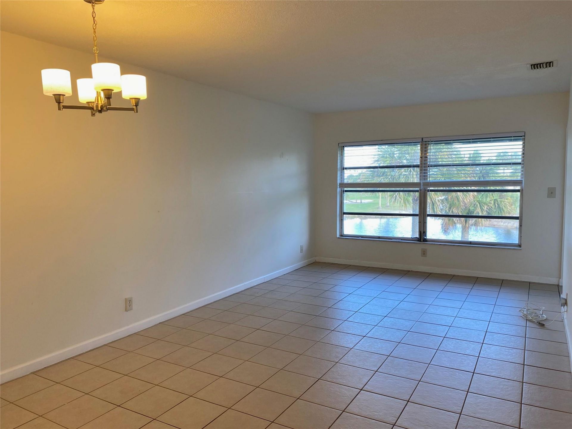 7807 Golf Circle Drive, Unit 306, Margate, FL 33063 Photo
