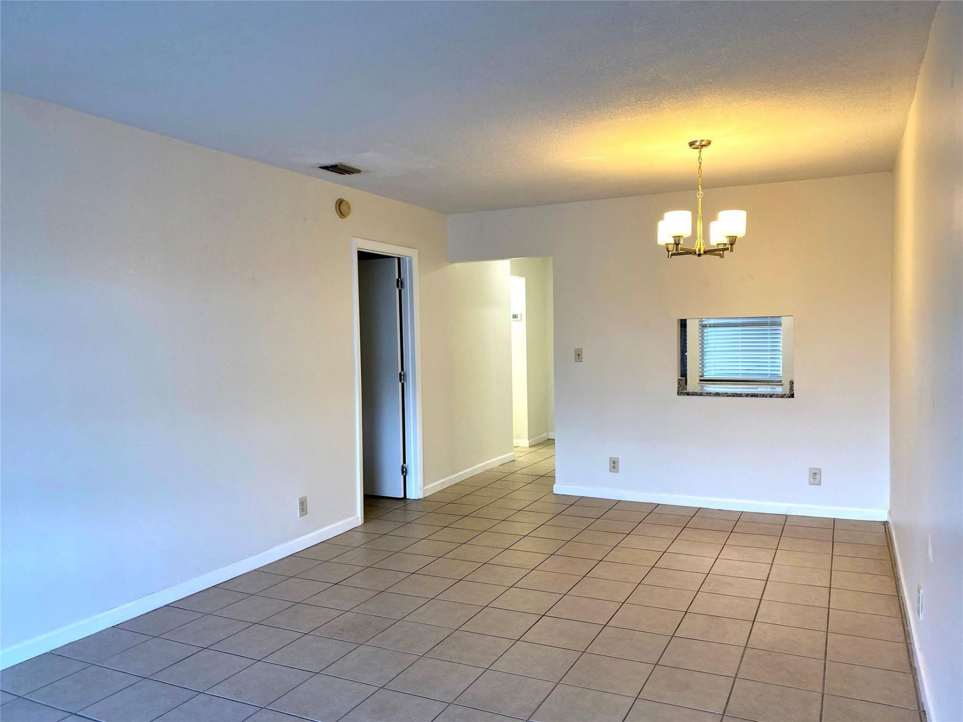 7807 Golf Circle Drive, Unit 306, Margate, FL 33063 Photo