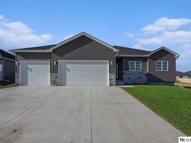 7620 Augustine Avenue, Lincoln, NE 68516