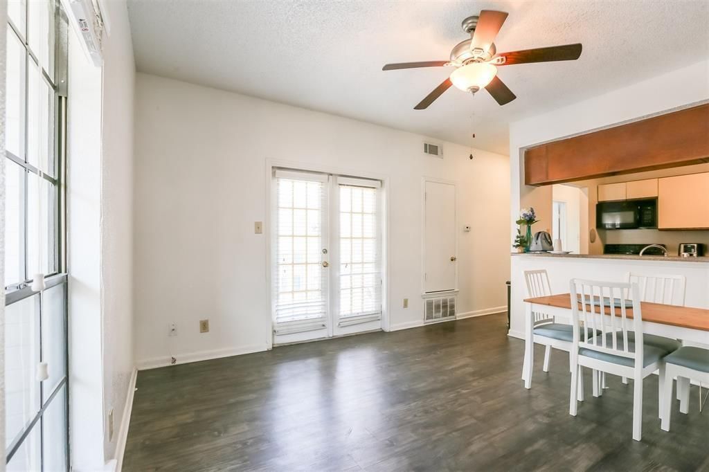 912 W 22nd St, Unit 302, Austin, TX 78705 Main Photo