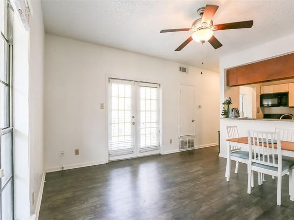 912 W 22nd ST, Unit 302, Austin, TX 78705