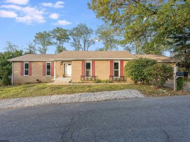 801 Cottonwood Street, Morgantown, WV 26505