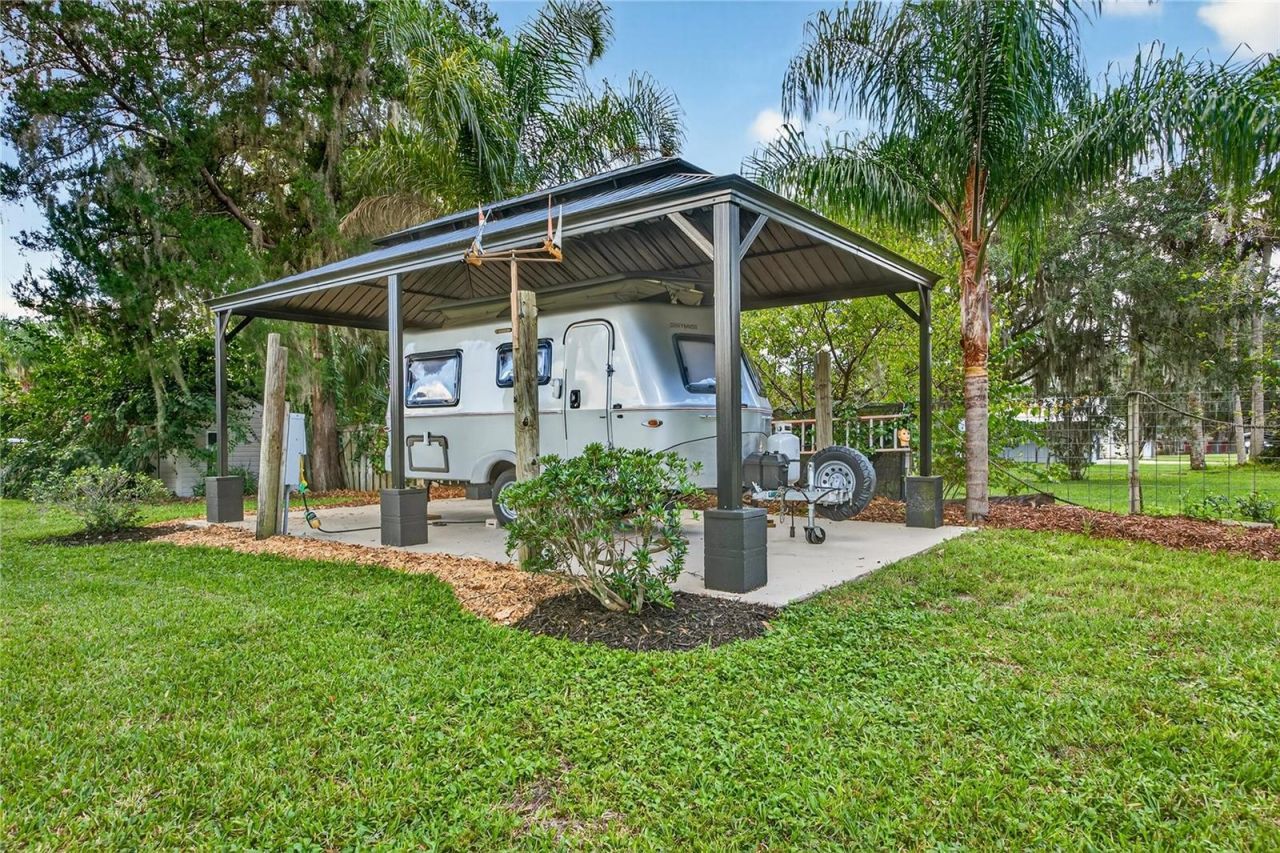 301 Saratoga Drive, Satsuma, FL 32189 Photo