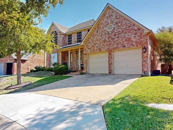 2725 Green Oak Court, Highland Village, TX 75077