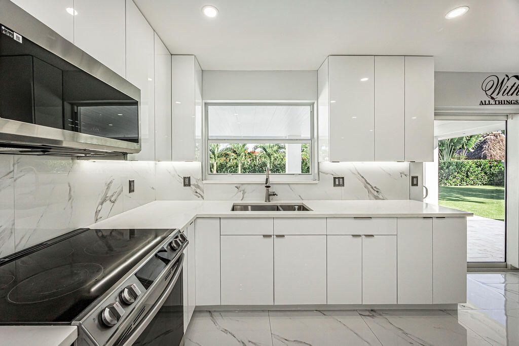 1881 Caribbean Road W, Lake Clarke Shores, FL 33406 Photo