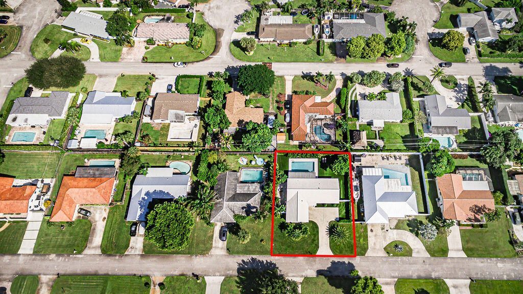 1881 Caribbean Road W, Lake Clarke Shores, FL 33406 Photo