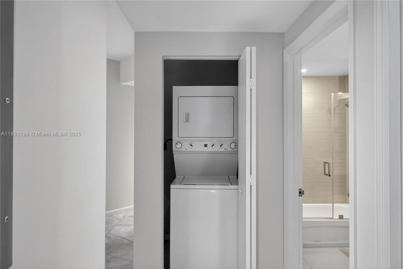 1010 SW 2nd Ave, Unit 603, Miami, FL 33130 Photo