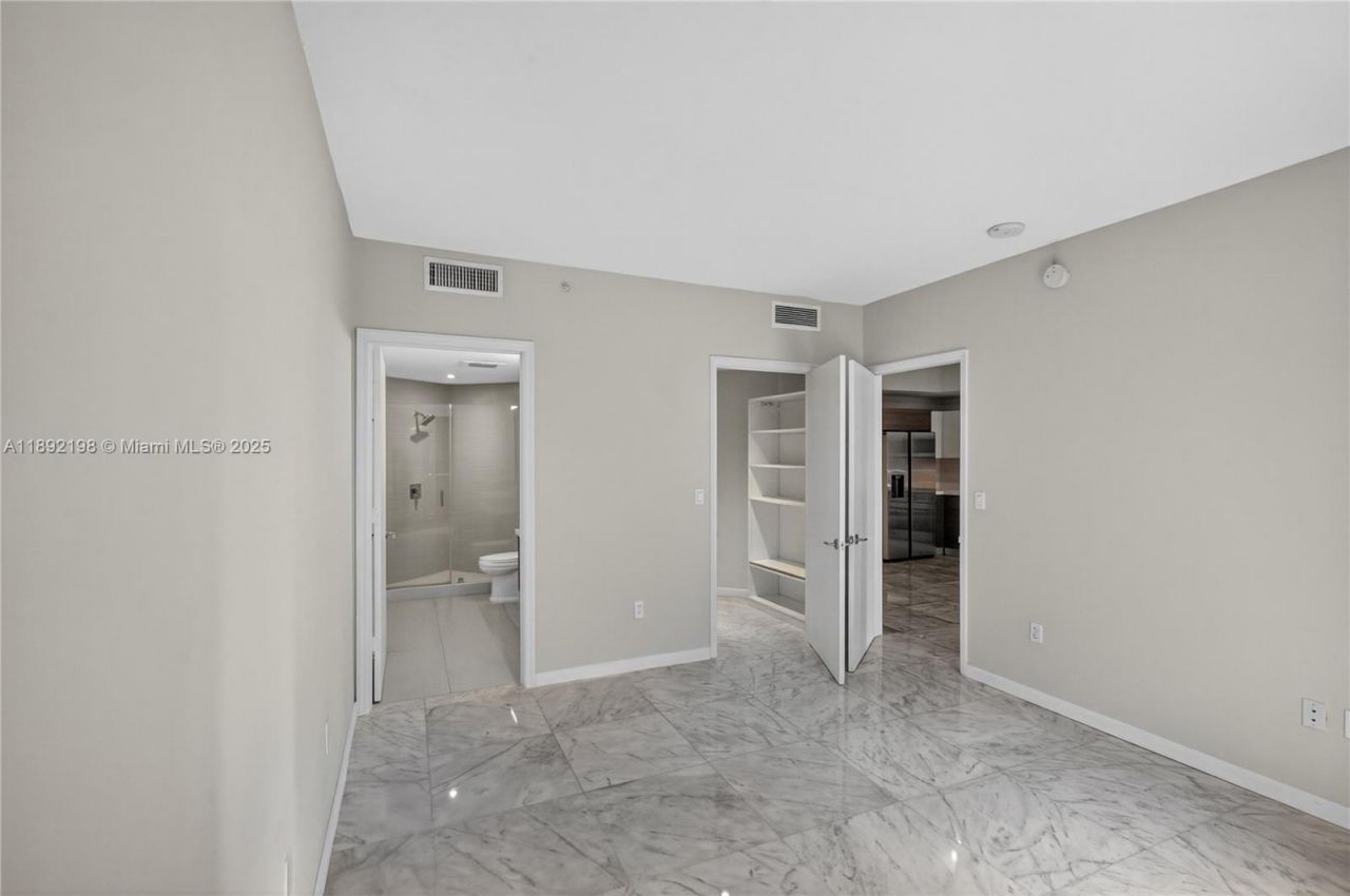 1010 SW 2nd Ave, Unit 603, Miami, FL 33130 Photo