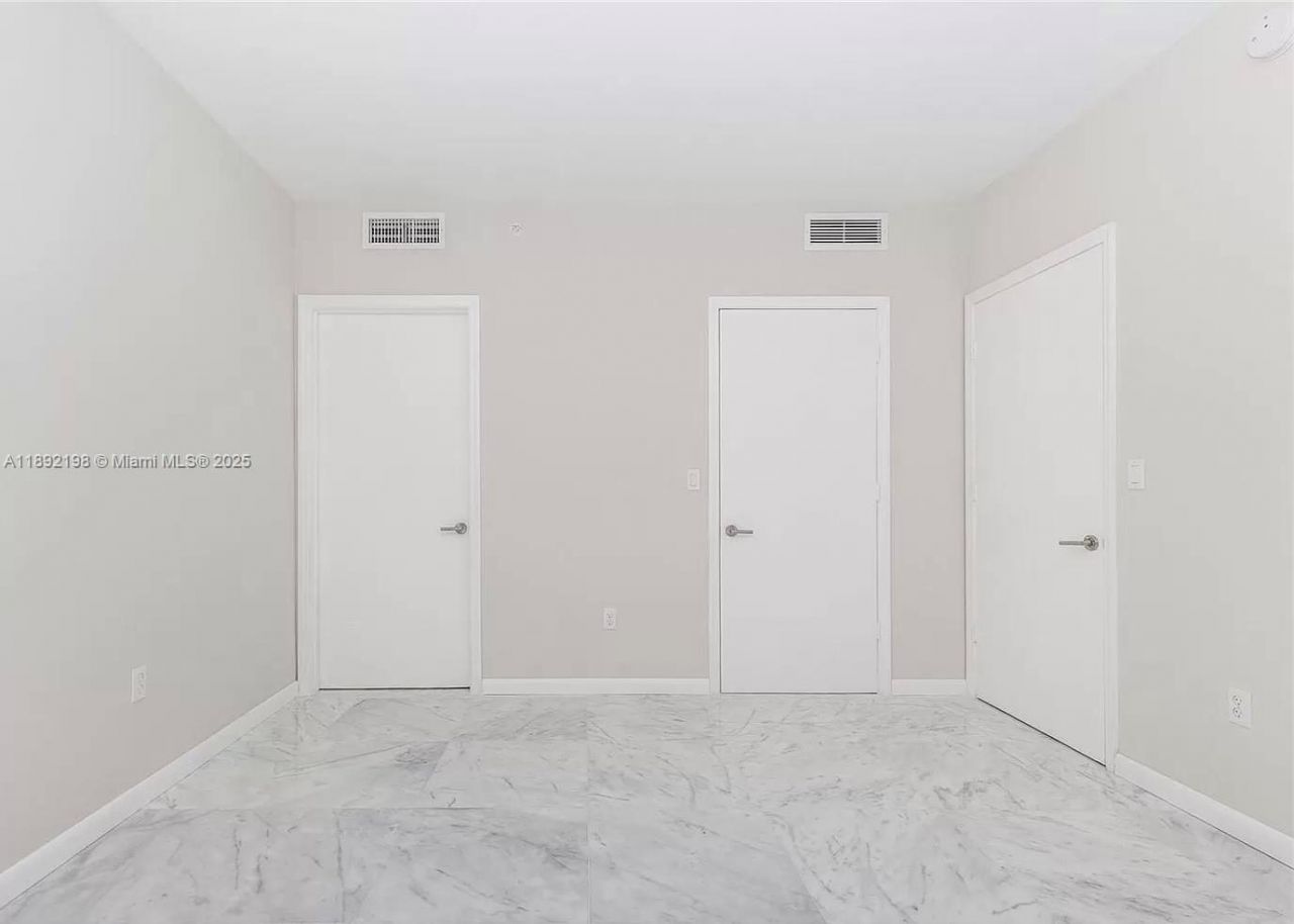 1010 SW 2nd Ave, Unit 603, Miami, FL 33130 Photo