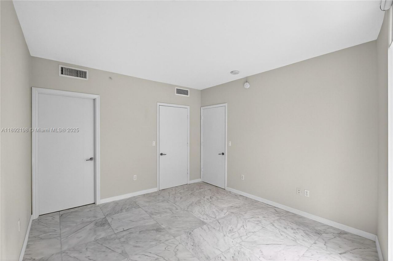 1010 SW 2nd Ave, Unit 603, Miami, FL 33130 Photo