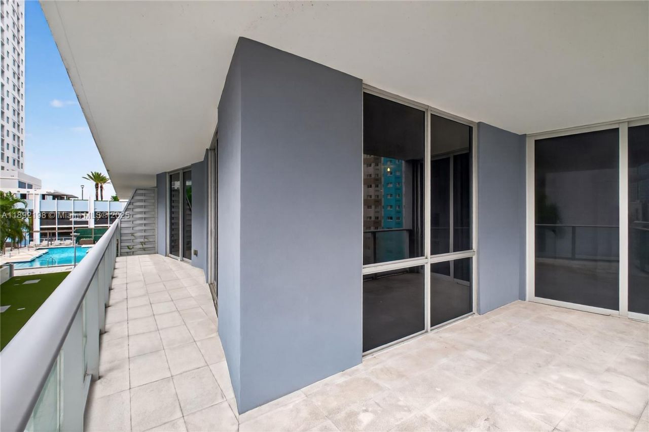 1010 SW 2nd Ave, Unit 603, Miami, FL 33130 Photo