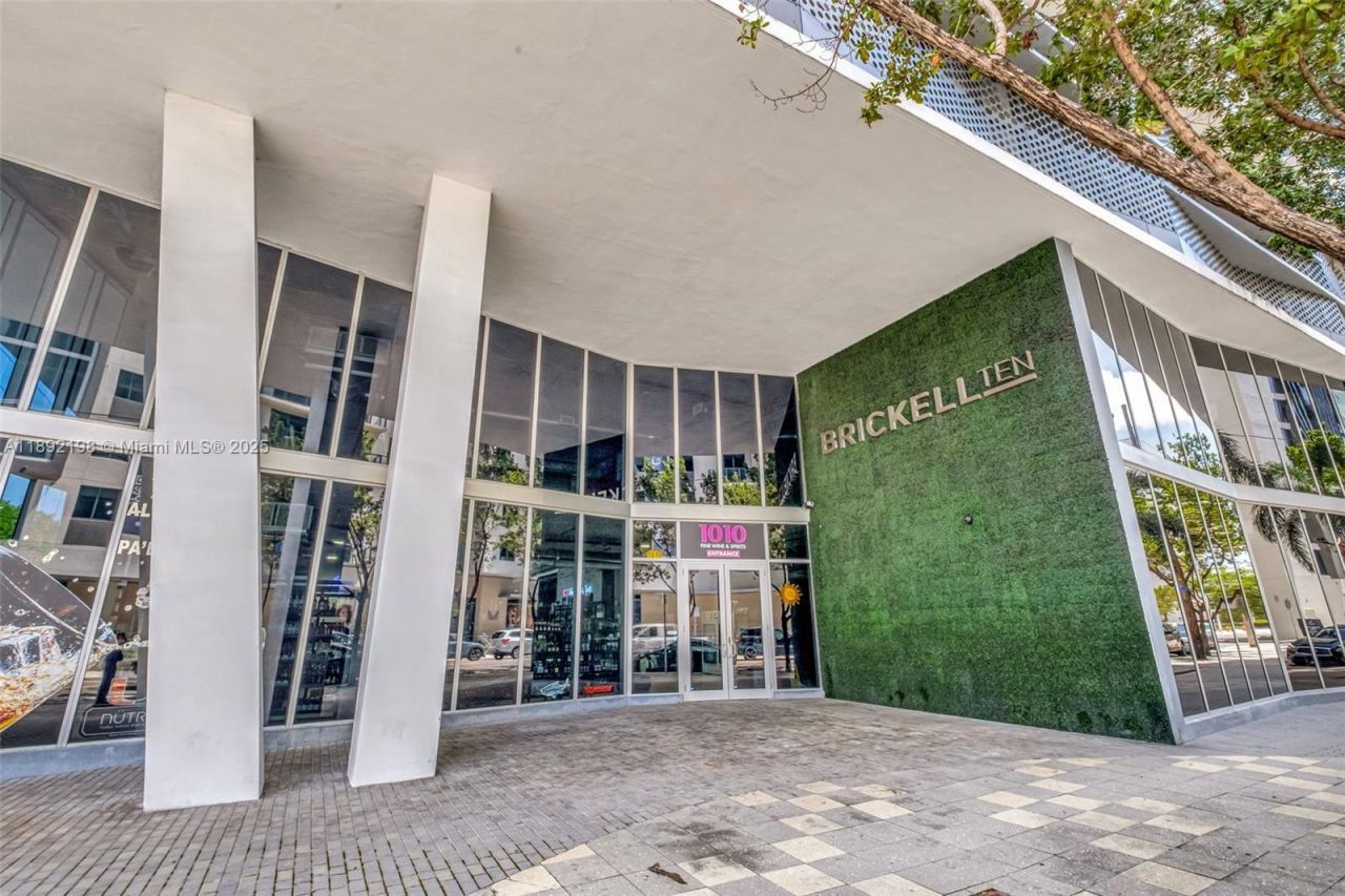 1010 SW 2nd Ave, Unit 603, Miami, FL 33130 Photo