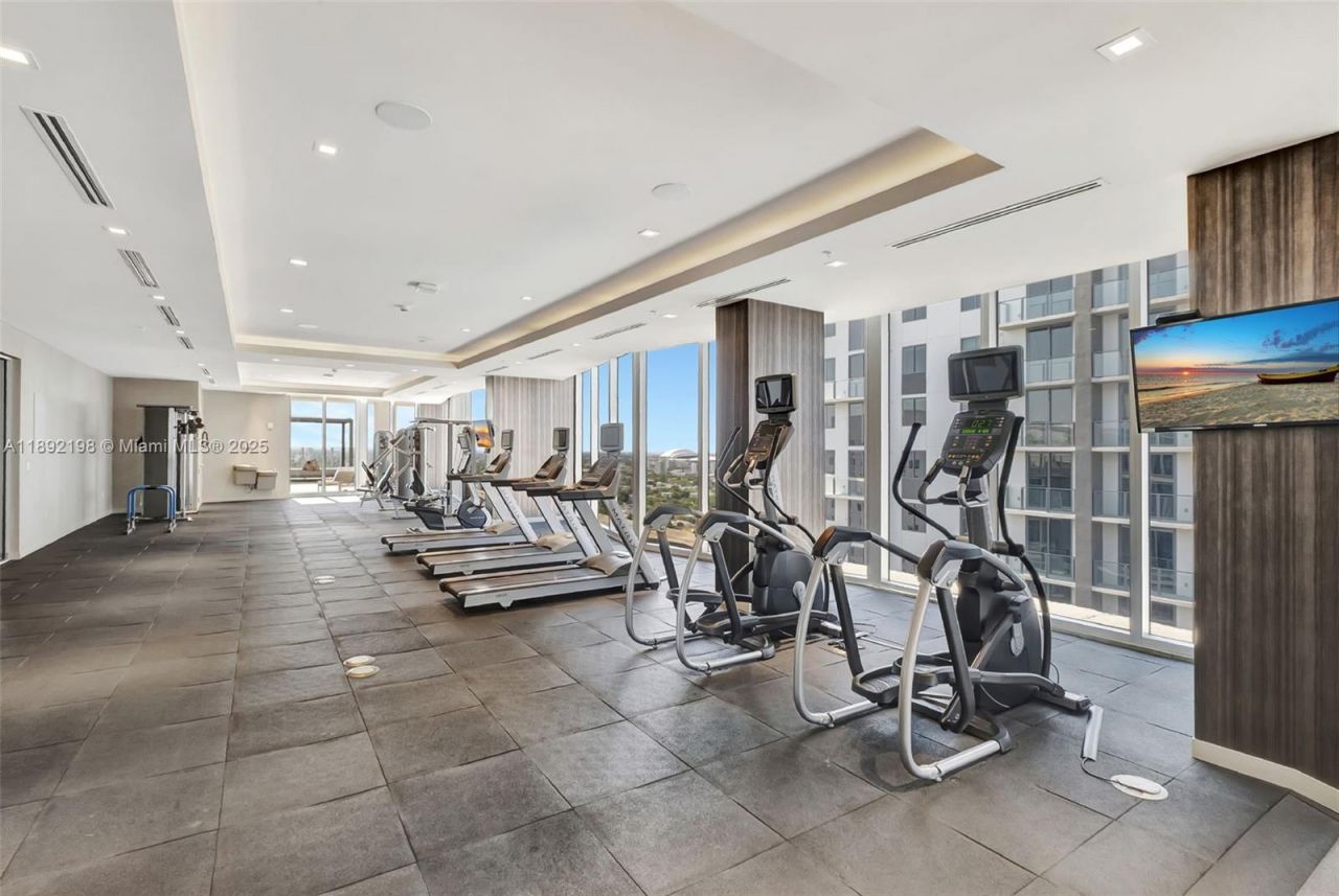 1010 SW 2nd Ave, Unit 603, Miami, FL 33130 Photo