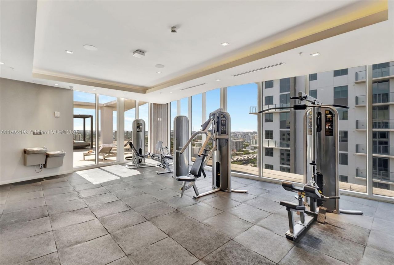 1010 SW 2nd Ave, Unit 603, Miami, FL 33130 Photo