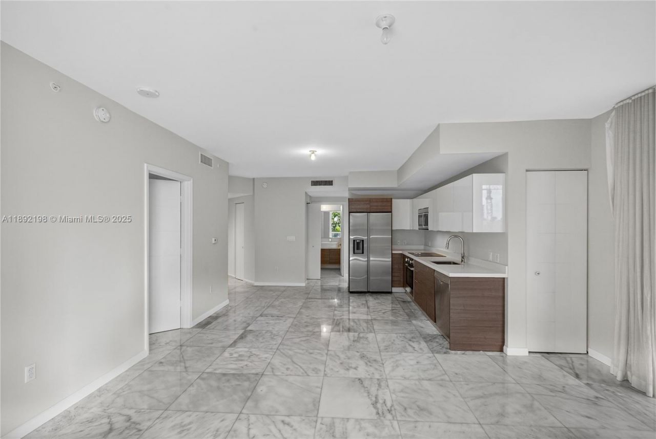 1010 SW 2nd Ave, Unit 603, Miami, FL 33130 Photo