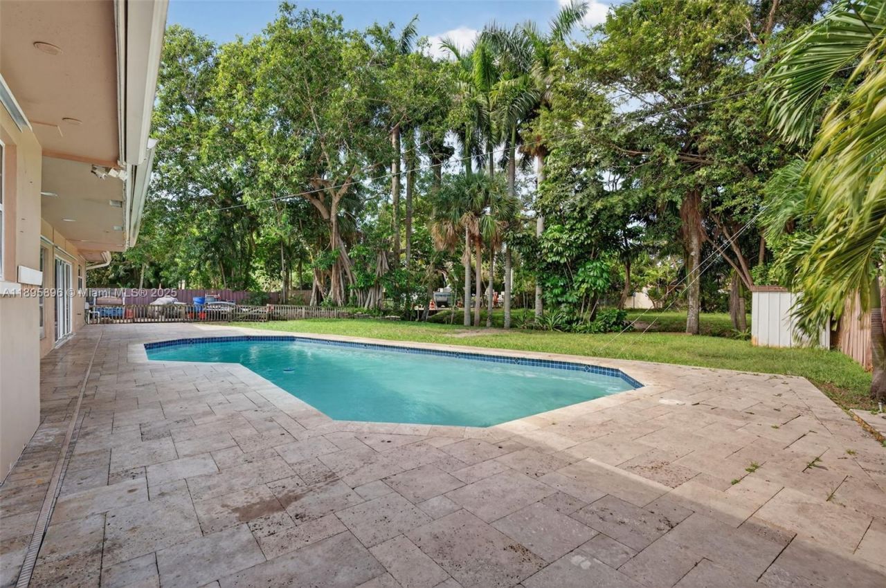 801 Holly Ln, Plantation, FL 33317 Photo