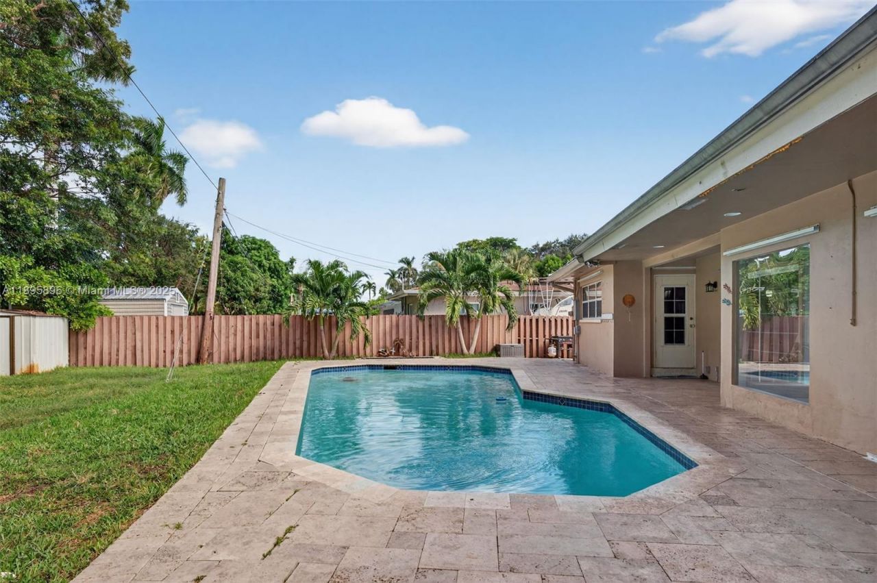 801 Holly Ln, Plantation, FL 33317 Photo