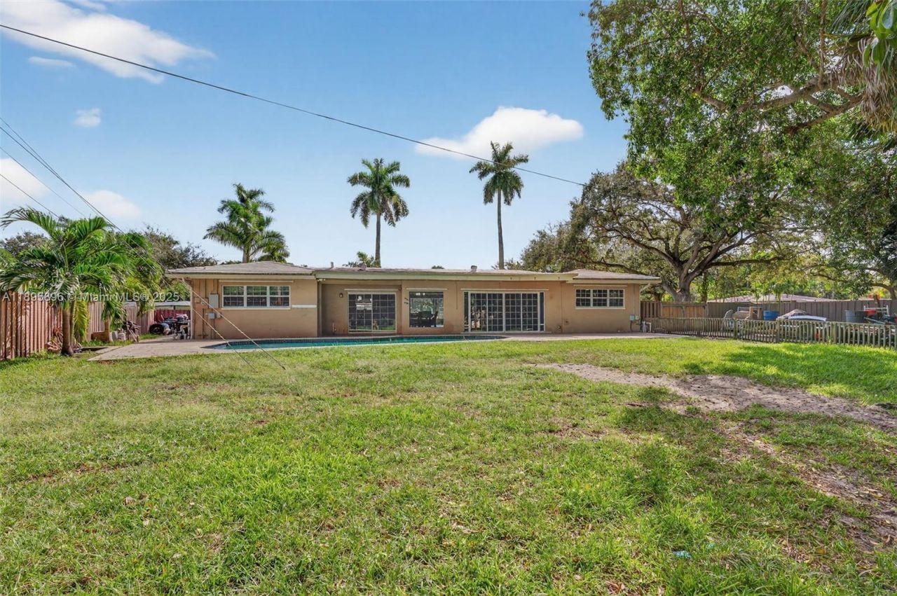 801 Holly Ln, Plantation, FL 33317 Photo