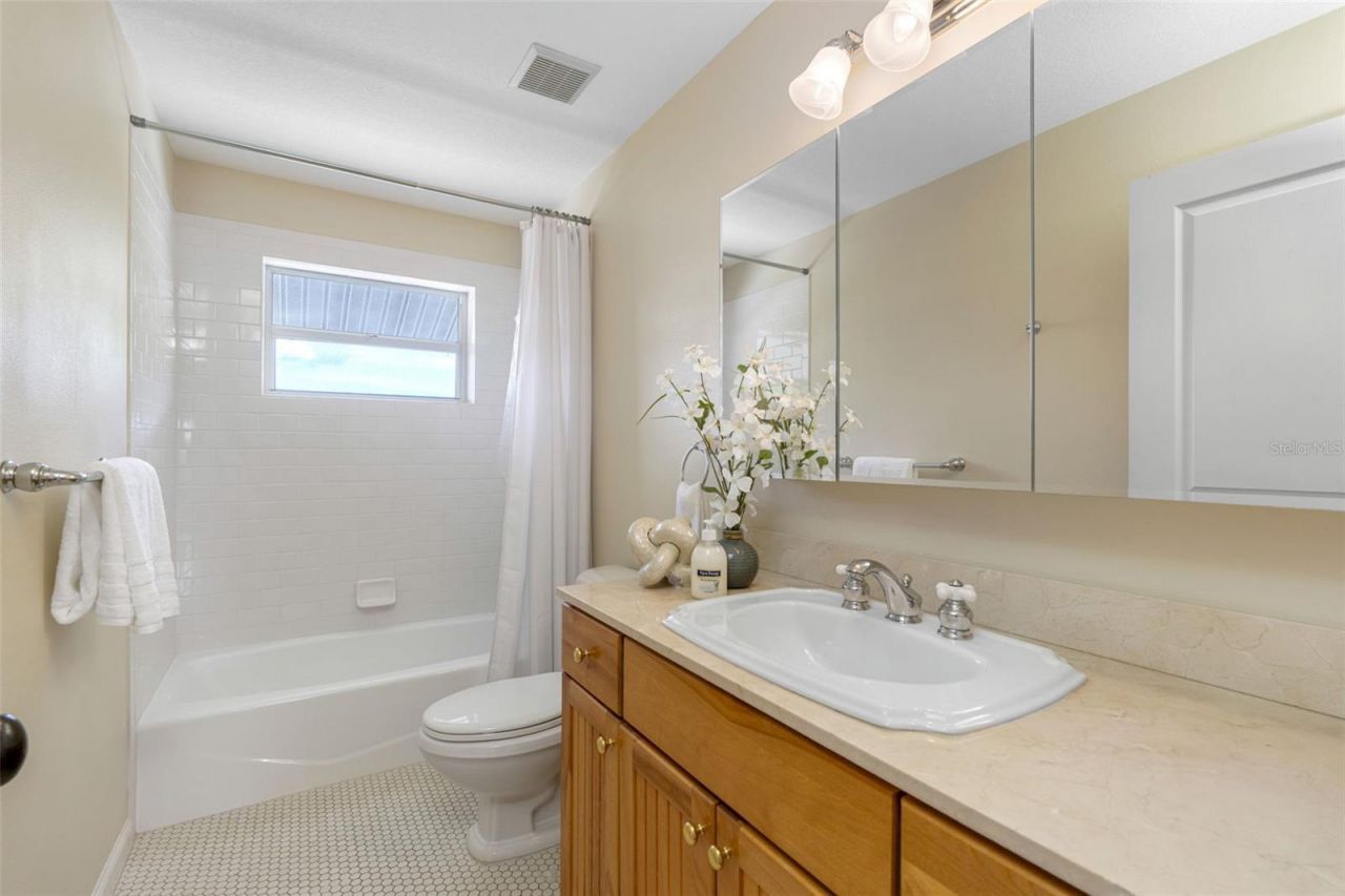 1215 Bayshore Drive, Terra Ceia, FL 34250 Photo