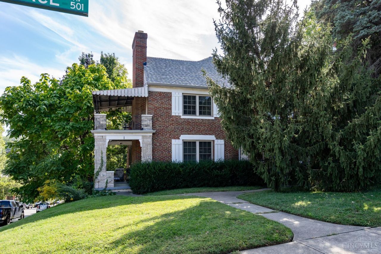 501 Terrace Avenue, Cincinnati, OH 45220 Main Photo