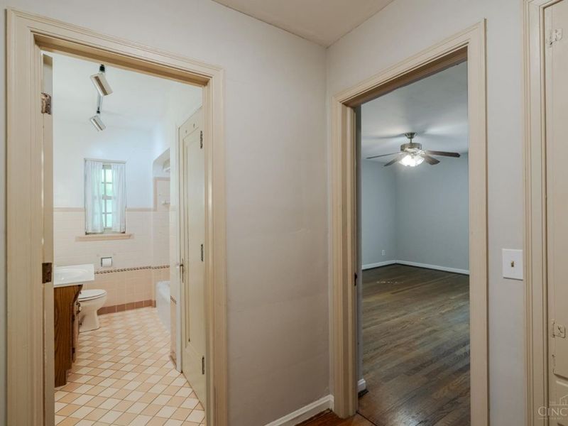 501 Terrace Avenue, Cincinnati, OH 45220 Photo 16