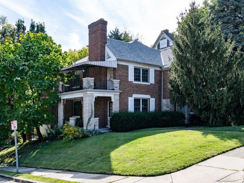 501 Terrace Avenue, Cincinnati, OH 45220 Photo 2