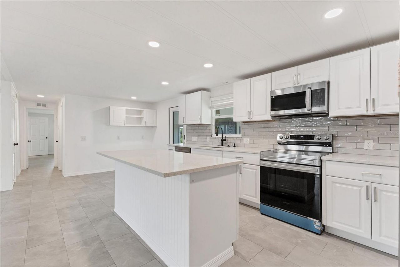 6710 36th Avenue E, Unit 54, Palmetto, FL 34221 Photo