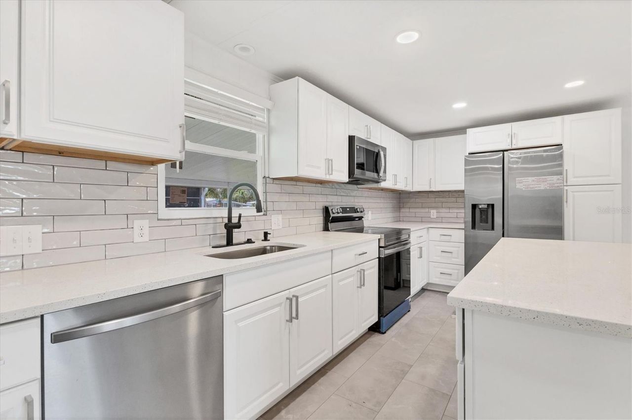 6710 36th Avenue E, Unit 54, Palmetto, FL 34221 Photo