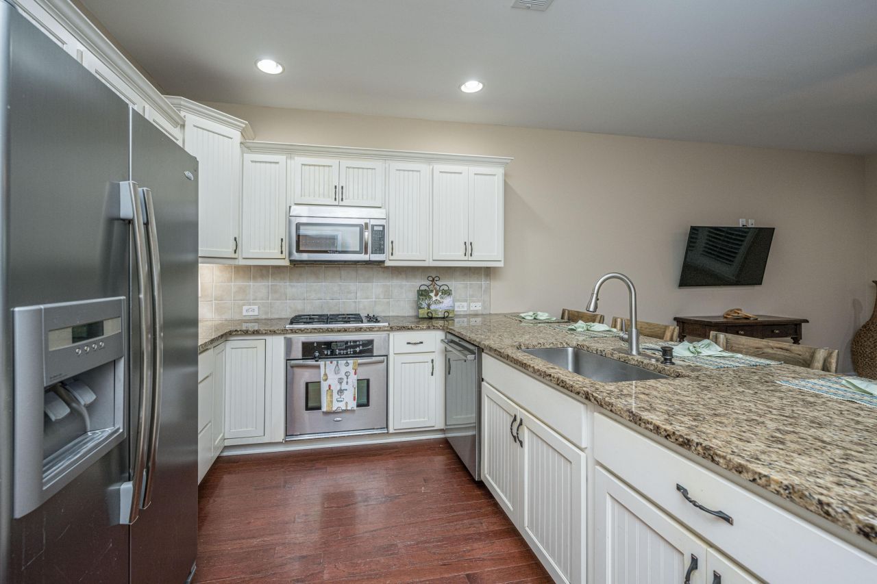 2412 Kings Gate Lane Photo 11