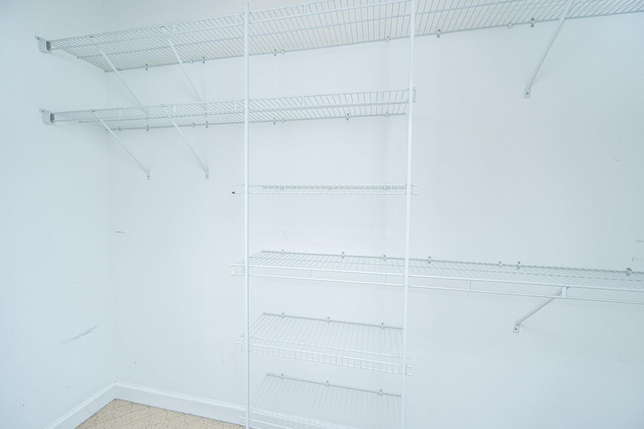 2412 Kings Gate Lane Photo 20