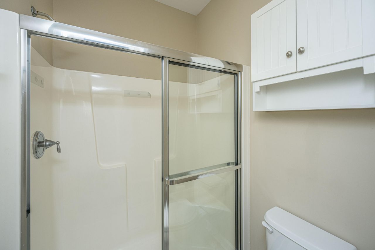 2412 Kings Gate Lane Photo 23