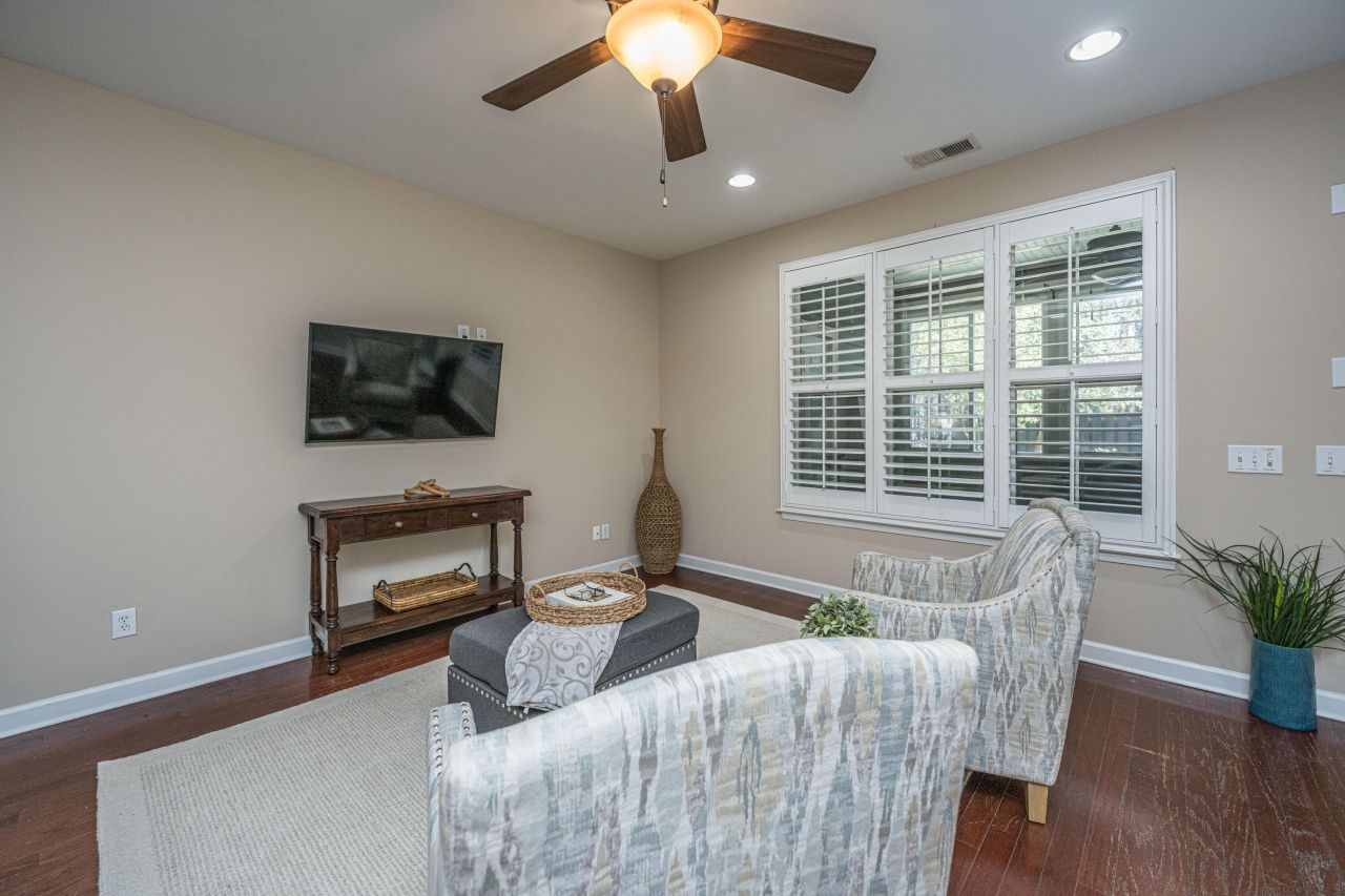 2412 Kings Gate Lane Photo 41