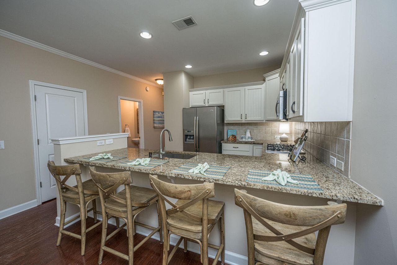 2412 Kings Gate Lane Photo 8