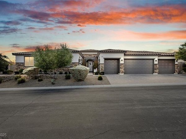 9763 Mountain Spruce Court, Las Vegas, NV 89178
