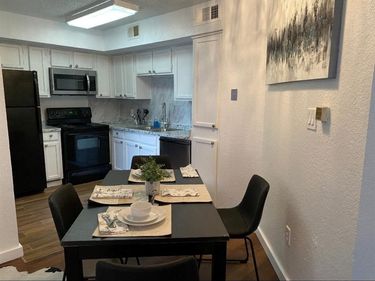 9827 Walnut Street, Unit 112, Dallas, TX 75243