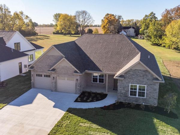 3409 Ottawa Circle, Piqua, OH 45356