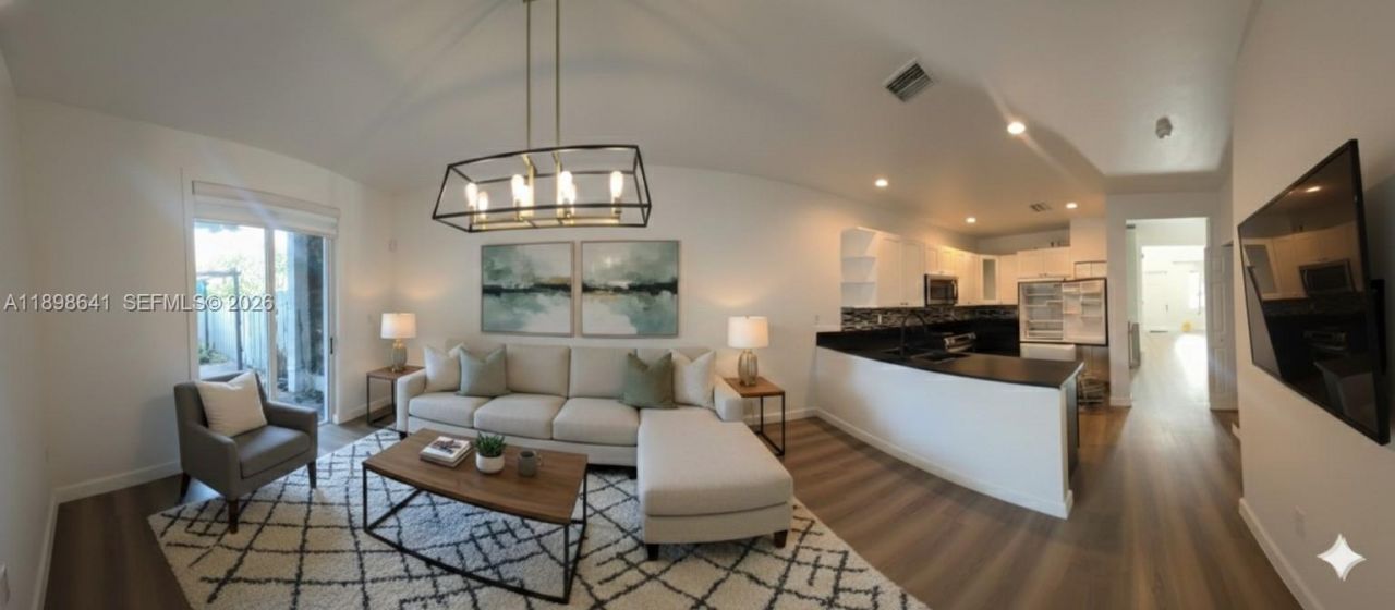 7406 NW 108th Path, Unit 7406, Doral, FL 33178 Photo