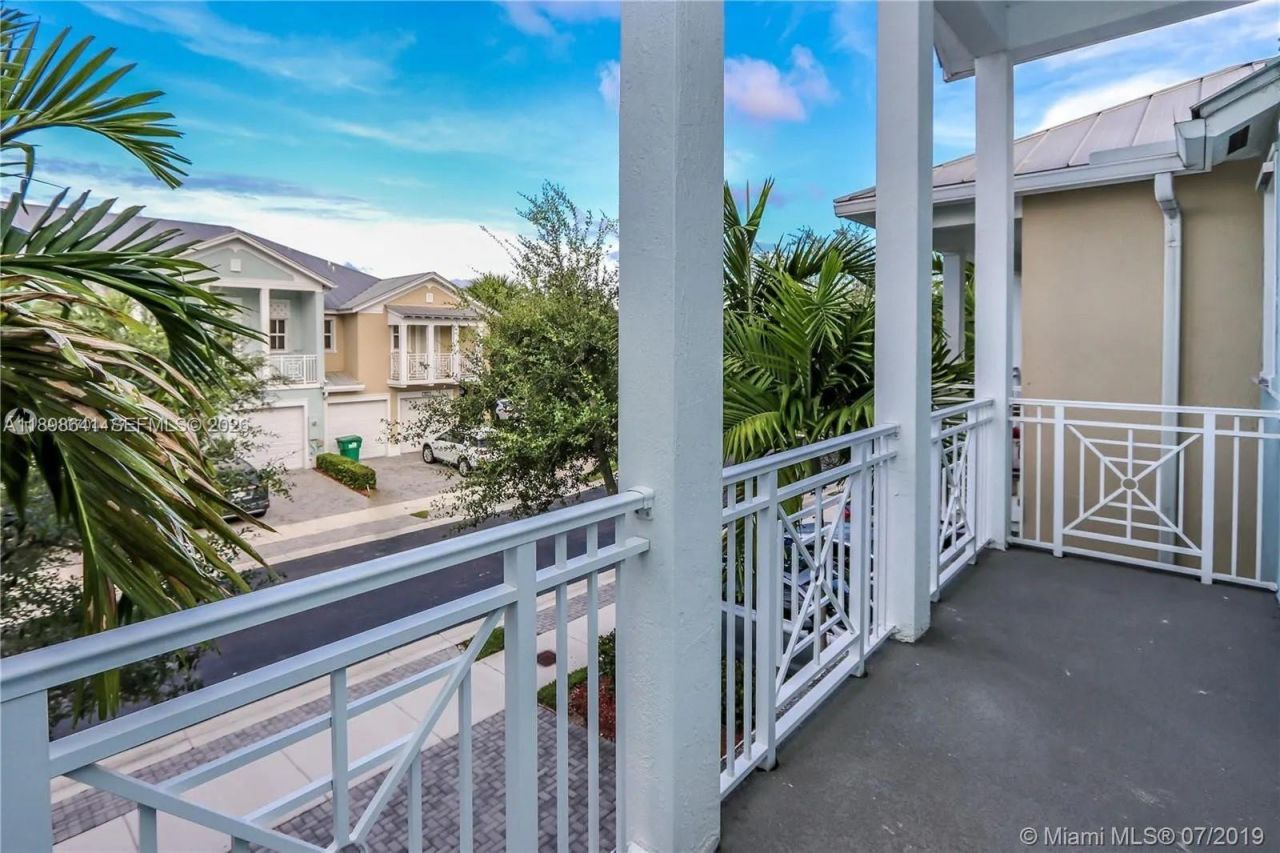 7406 NW 108th Path, Unit 7406, Doral, FL 33178 Photo