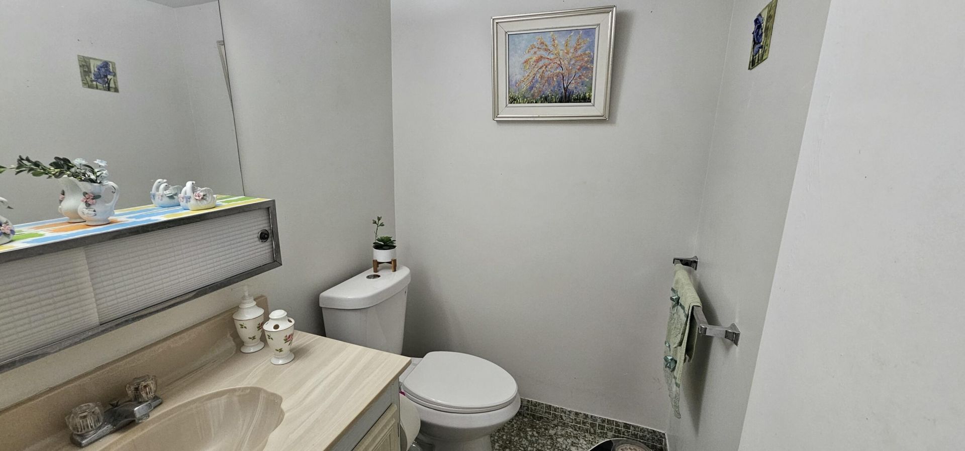 721 Lori Dr, Unit 105, Palm Springs, FL 33461 Photo